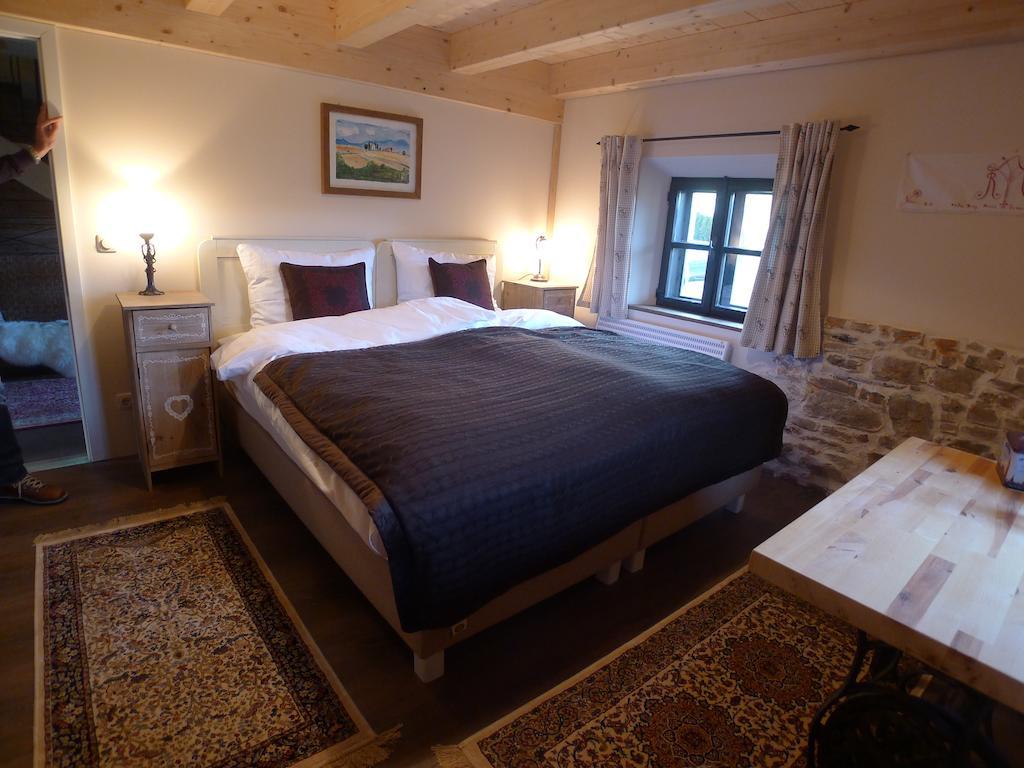 Heuholzmühle Privatzimmer Elixhausen Habitación foto